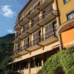 3* Hotel 2000