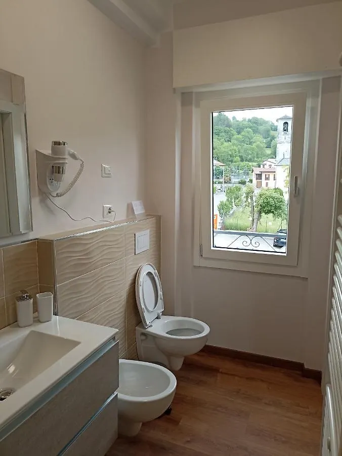 Pensionat Ederarooms Casasco Intelvi